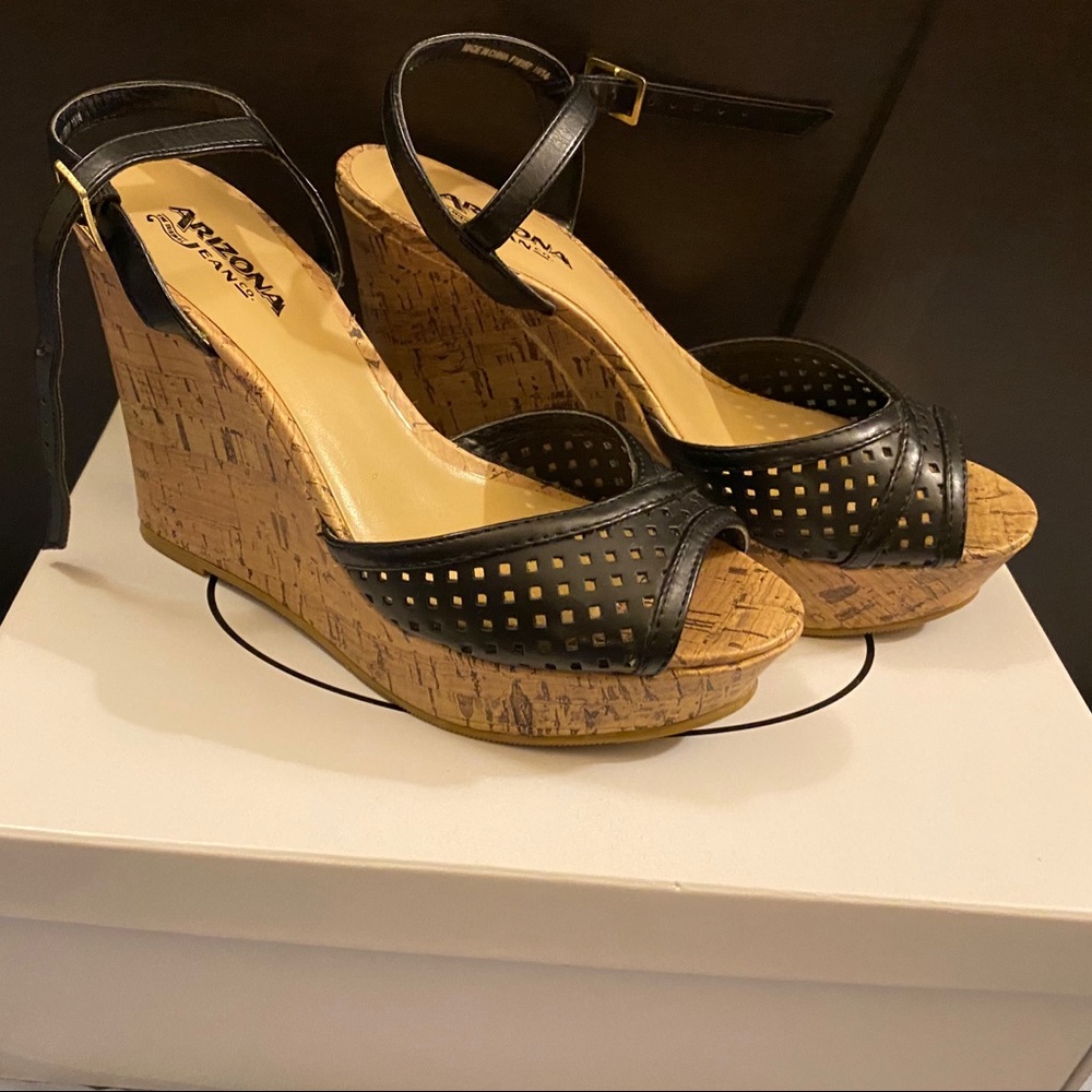 Heels - Picture 2 of 2